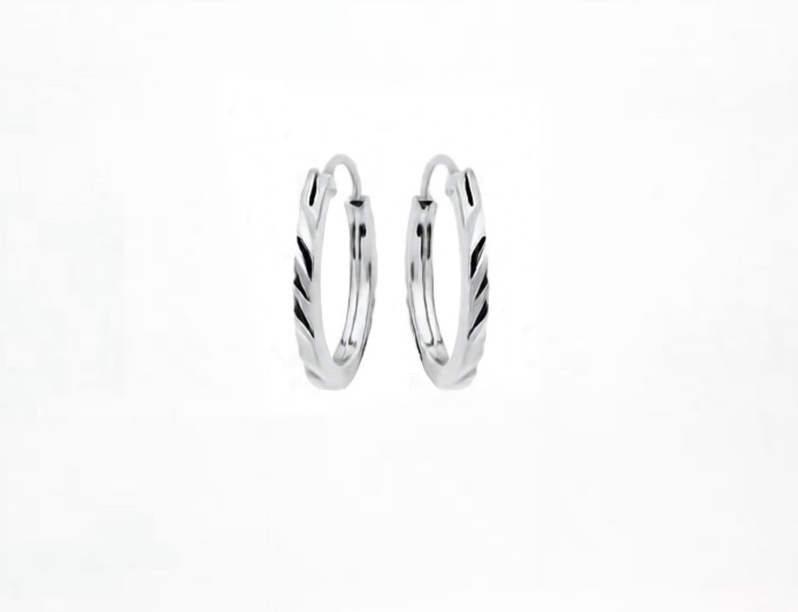Boucles d’oreilles créole en argent rhodié